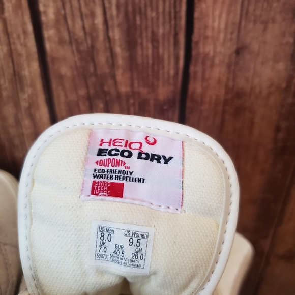 Vans - Picture 6 of 8